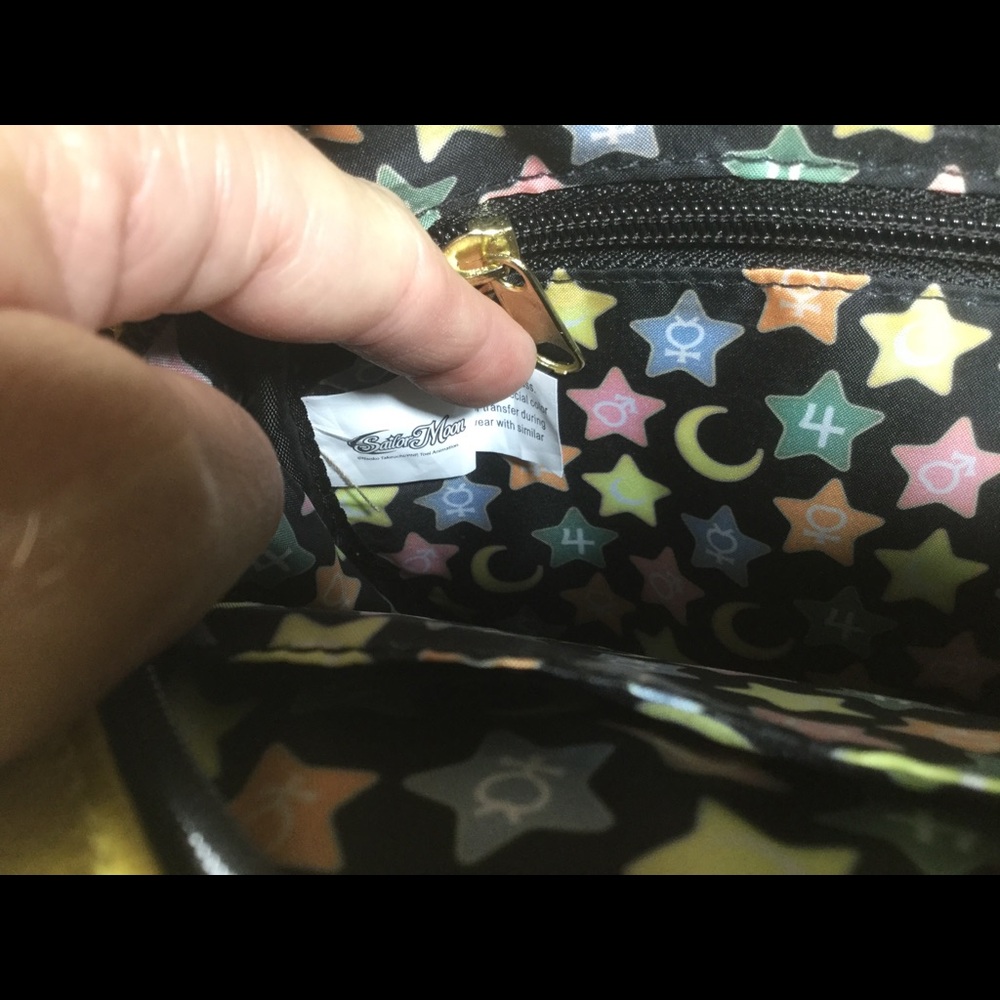 Sailor Moon Transformation Brooch Crossbody Bag - Picture 8 of 11